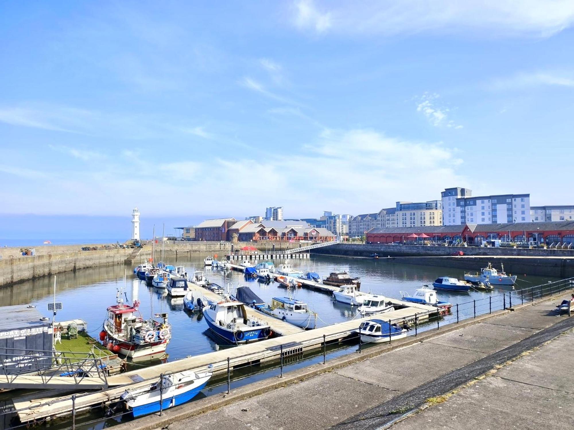 Ocean Park Apartments - Oceanfront - Free Parking And Fast Wifi Edinburgh Exterior photo